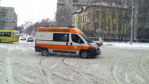 Шофьор на автобус получи инсулт и катастрофира