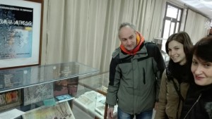 Откриха Зимна импресия в библиотеката
