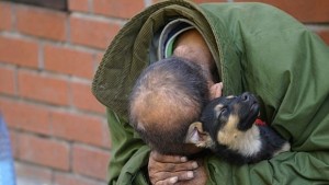 Бездомни избягаха от студа в приют