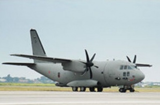 Премиерът изпрати военен самолет за болно дете от Бургас