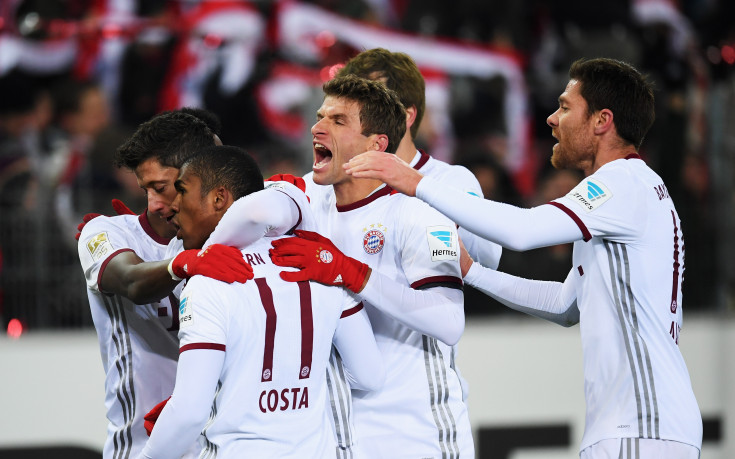 Левандовски бе спасението за отчаян Байерн