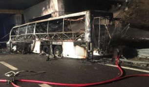 Автобус с деца катастрофира в Италия, жертвите са 16