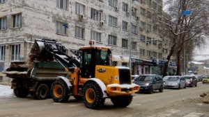 Фирмите за зимно поддържане не спират работа реагират своевременно на