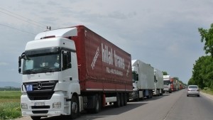 15 км опашка от ТИРове на ГКПП Капитан Андреево