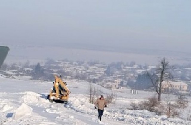 Общинската пътна мрежа в Търговищко е проходима при тежки зимни условия, има затворени пътища