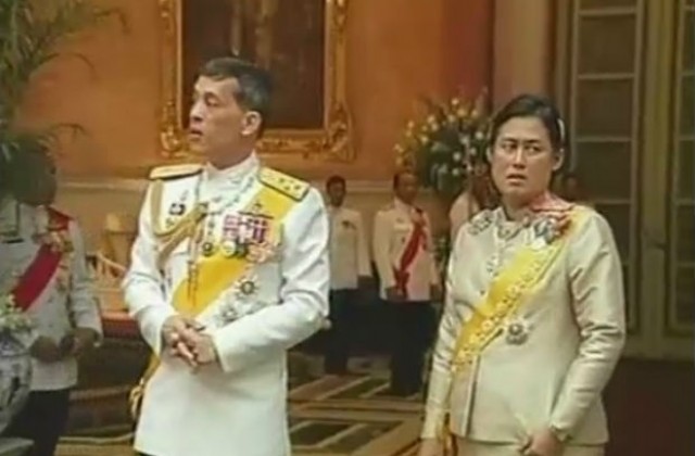 Кралят на Тайланд бетонира властта си след промени в конституцията