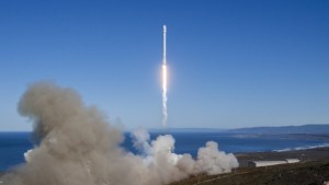 Връщането на SpaceX в космоса СНИМКИ ВИДЕО