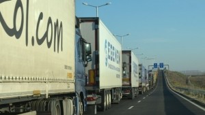 Родни превозвачи готвят контраблокада на Кулата заради гръцките фермери