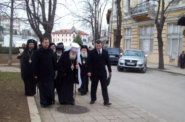 Ясно е кога ще изберат епископите, между които ще е бъдещият митрополит на Враца