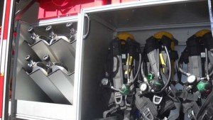 Две коли изгоряха в монтанско