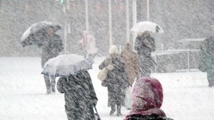 Сняг поледици вятър и пак жълт код за Варна в