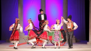 Плевенският театър гостува на горнооряховска сцена с постановката Българите идат