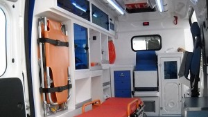 Автобус с деца и кола катастрофираха на пътя ВарнаБургас жена