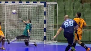 Оформят се осминафиналистите на турнира по футбол на малки врати