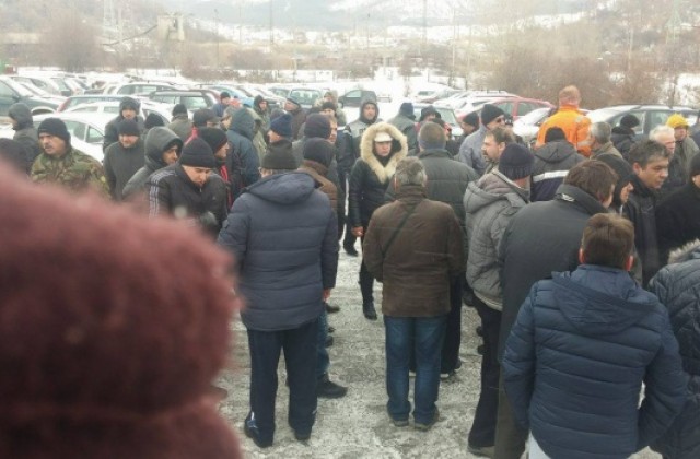 НОИ успокоява протестиращите миньори в Бобов дол, в ход са преговори с ръководството на мината