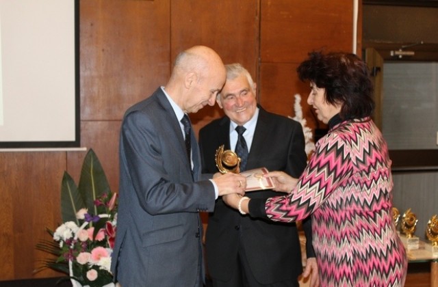 Кметът  Добри Беливанов с национален златен приз „Човешки ресурси“