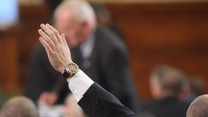 Шофьорите ще плащат компенсаторна такса ако карат без винетка