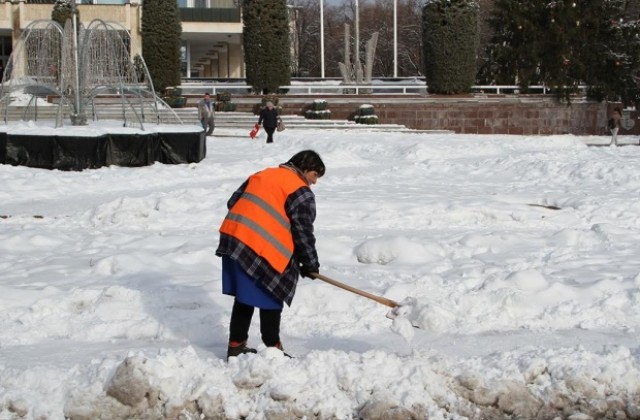 Нормализира се движението на автомобилите в община Стара Загора