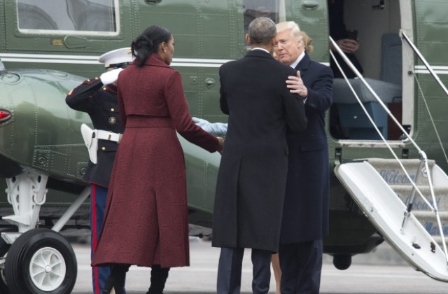 Обама и Мишел напуснаха Вашингтон с хеликоптер след предаването на властта