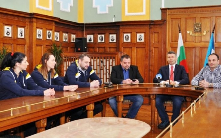 Волейболният Марица призова за подкрепа срещу силни италианки