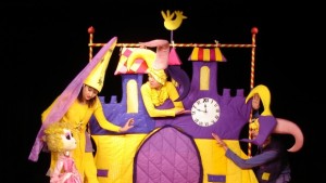 Пепеляшка гостува на сцената на Куклен театър ВЕСЕЛ