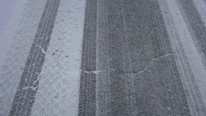 Слаб сняг вали в района на Котел