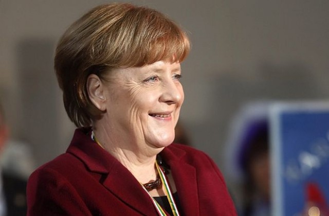Ангела Меркел чака търпеливо покана за Белия дом