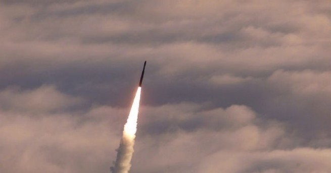 Северна Корея изстреля ракета с неуточнени засега параметри, съобщи оперативното
