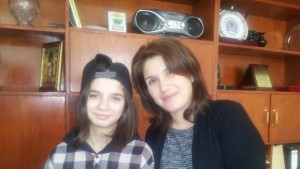 Седмокласничка дари косата си за онкоболни деца