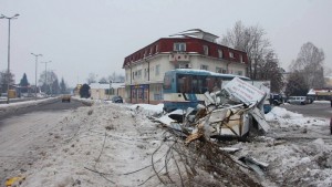 Шофьор на тир предизвика ПТП със значителни щети