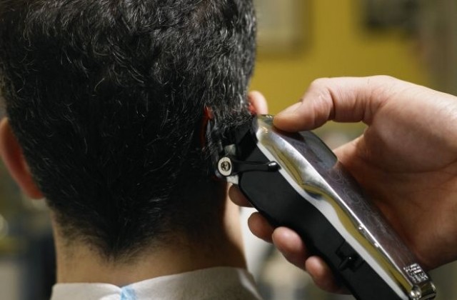 Турски бръснар измисли прическа за президентската република (СНИМКА)