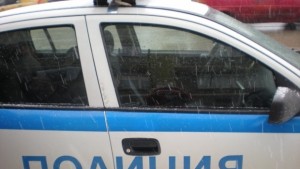 Кола падна в дере край Разлог водачката се отърва само