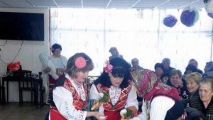 Нови тракийски носии за Пенсионерски клуб Сладък кладенец