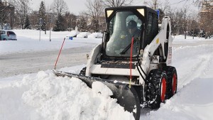 Община Разград с молба Почистете си тротоарите и премахнете висулките