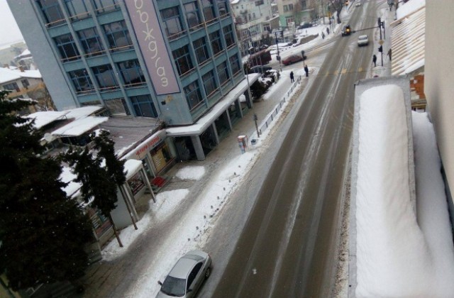 Кюстендил отново най-студен и с нова порция сняг