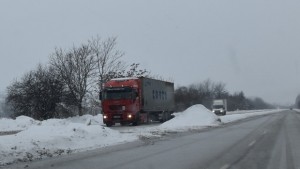 Плевенски aвтобус се блъсна в ТИР на магистрала Тракия