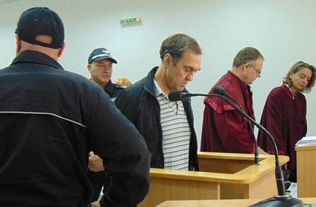 Иван Евстатиев застава за пореден път пред съда