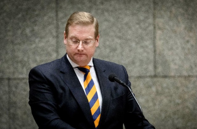 След политически скандал в Холандия министърът на правосъдието подаде оставка