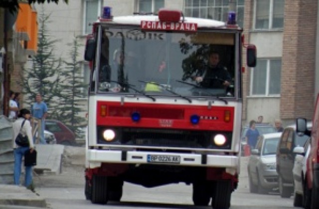 Подпалиха автомобил в Козлодуй
