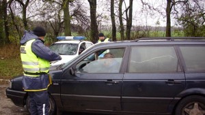 Хванаха криминално проявен с фалшива шофьорска книжка