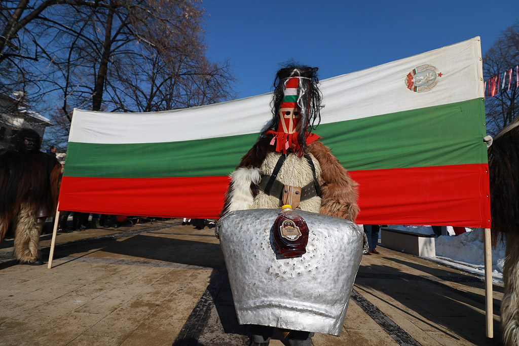 Фестивала Сурва в Перник