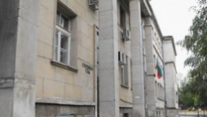 4 години и 8 месеца затвор за рецидивист изнудвал и