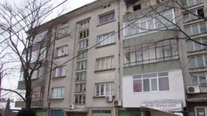 Бойлер се взриви в апартамент в Шумен СНИМКИ