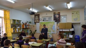 Ученици студенти и преподаватели участваха в маратон по четене и