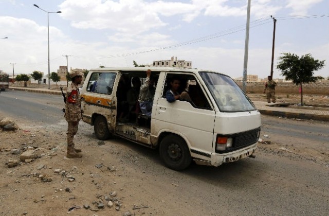Американски войник е убит, а още трима ранени при операция в Йемен