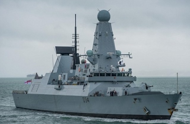 Великобритания изпраща военен кораб в Черно море за първи път след Студената война