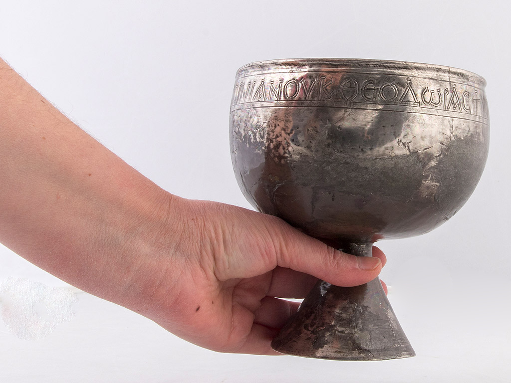 Хасковският музей показва в София уникална чаша от сватбата на Юстиниан