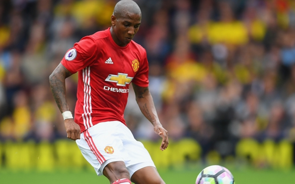 От Интер са постигнали принципно съгласие с капитана на Манчестър