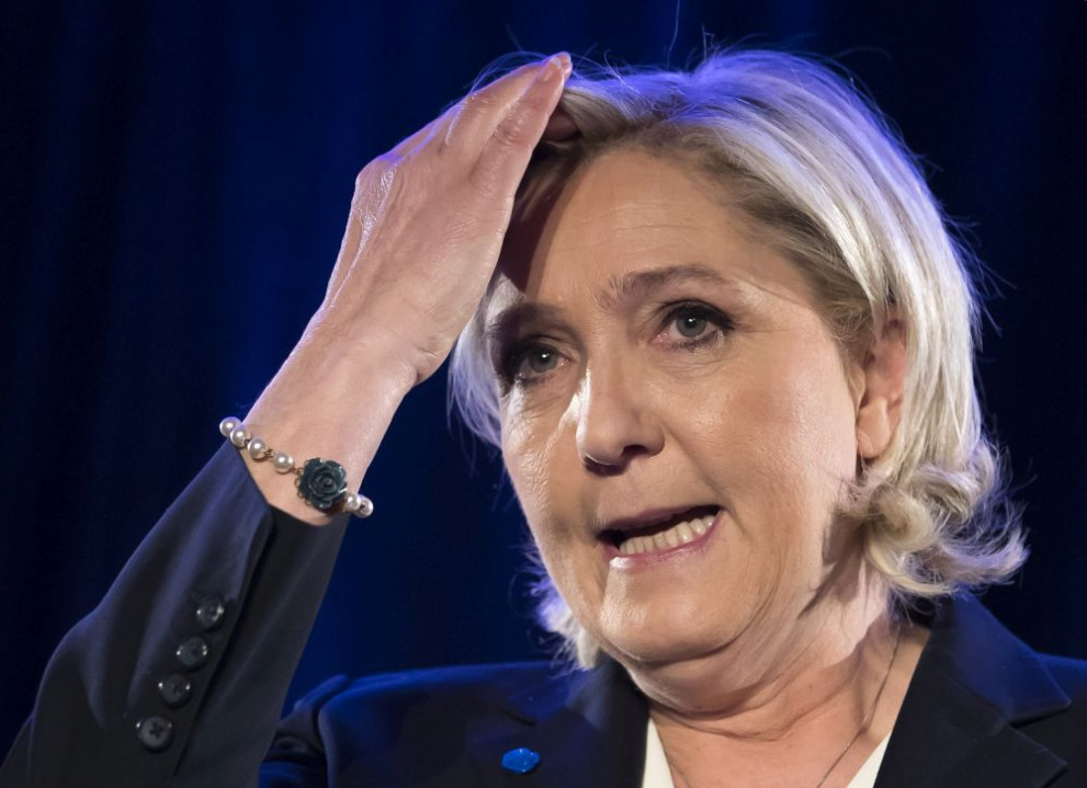 ЕП ще започне да удържа по 7000 месечно от заплатата на кандидатката за президент на Франция