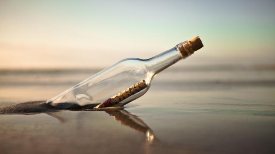 Мъж откри писмо в бутилка на плаж в САЩ, дошло от Англия